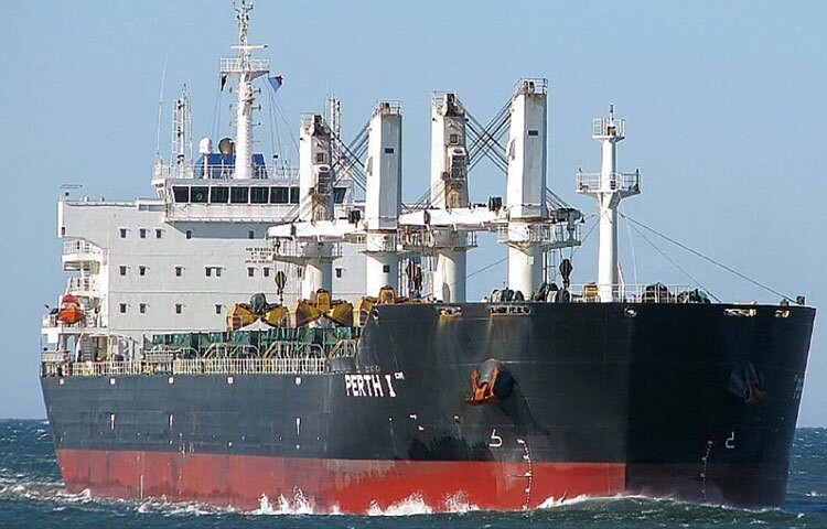 চট্টগ্রামের কুতুবদিয়া বর্হিনোঙ্গরে পৌঁছেছে রাশিয়া থেকে ৫২ হাজার ৫ শত মেট্রিক টন গম নিয়ে এমভি পার্থ আই জাহাজ। ছবি: পিআইডি