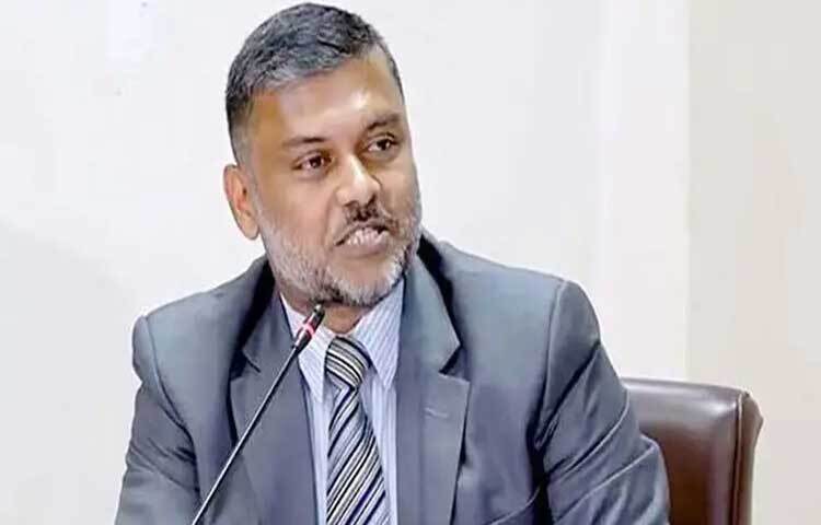 বাংলাদেশ জামায়াতে ইসলামীর নবনির্বাচিত সংসদ সদস্যরা ট্যাক্স ফ্রি গাড়ি ও সরকারি প্লট গ্রহণ করবেন না বলে জানিয়েছেন দলটির নেতা ও সুপ্রিম কোর্টের জ্যেষ্ঠ আইনজীবী মোহাম্মদ শিশির মনির।