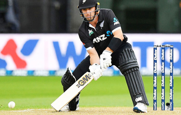 এরপর অধিনায়ক টম ল্যাথাম ৩২ বলে ৩৪ আর টম ব্লান্ডেল ২০ বলে ২৪ রান নিয়ে বিজয়ীর বেশে মাঠ ছাড়েন। ফলে এক ম্যাচ হাতে রেখেই সিরিজ জিতেছে নিউজিল্যান্ড। ছবি: সংগৃহীত