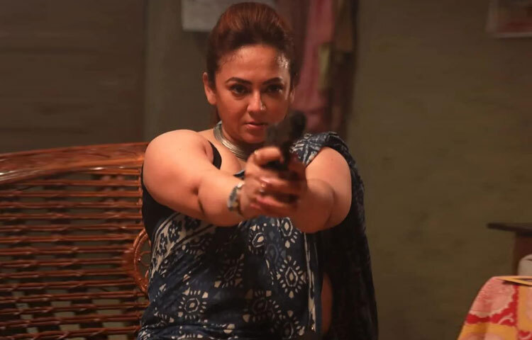 তার অভিনয়ের ভঙ্গি, সংলাপ বলার ধরণ ও চরিত্রে মিশে যাওয়ার ক্ষমতা তাকে অন্যদের থেকে আলাদা করেছে।