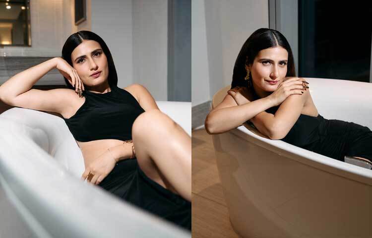 জন্মদিনে অভিনেত্রী তার সোশ্যাল হ্যান্ডেলে শেয়ার করেছেন বেশকিছু ছবি। যেখানে বাথটবে বেপরোয়া মেজাজে দেখা যাচ্ছে তাকে।