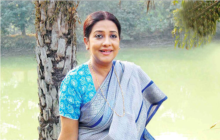 বাংলাদেশ টেলিভিশনের সুবর্ণ যুগে একাধিক প্রতিভার মধ্যেও তিনি আলাদা হয়ে ওঠেন তার স্বতন্ত্র অভিনয়ভঙ্গির জন্য। পরিমিত সংলাপ, নিখুঁত আবেগপ্রকাশ, শরীরী ভাষার হিসেবি ব্যবহার সব কিছু মিলিয়ে সুবর্ণা মুস্তাফা হয়ে ওঠেন উচ্চমানের টেলিভিশন নাটকের অপরিহার্য মুখ।