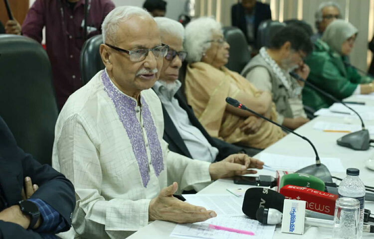 নির্বাচন সঠিক না হলে জনগণের সম্মতির শাসন প্রতিষ্ঠিত হয় না বলে মন্তব্য করেছেন সুশাসনের জন্য নাগরিকের (সুজন) প্রধান নির্বাহী ড. বদিউল আলম মজুমদার। ছবি: মাহবুব আলম