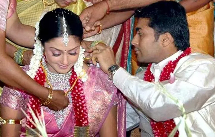 ২০০৬ সালে তারা বিবাহবন্ধনে আবদ্ধ হন।