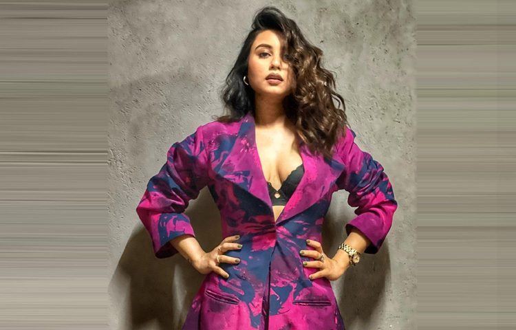 ‘দুর্গা দুর্গেশ্বরী’, ‘ত্রিনয়নী’ এবং সর্বোপরি ‘কি করে বলবো তোমায়’-এই সবকটি ধারাবাহিকে তার অভিনয় প্রশংসিত হয়েছে। কিন্তু ‘রাধা’ চরিত্রটিই দর্শকদের মনে জায়গা করে নিয়েছে।