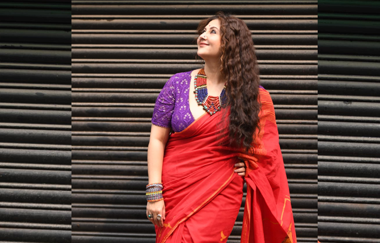 লাস্যময়ী এ নায়িকা প্রায় সময়ই সামাজিক যোগাযোগ মাধ্যমে শেয়ার করেন নজরকাড়া সব ছবি। যেখানে ভালোবাসা জানাকে ভুলেন না তার ভক্ত-অনুরাগীরা। ছবি: ফেসবুক