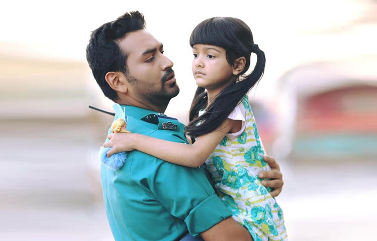 দর্শক প্রথম তাকে চিনতে শুরু করে কয়েকটি জনপ্রিয় নাটকের মাধ্যমে, যেখানে তিনি কখনও প্রেমিক, কখনও সংগ্রামী যুবক, আবার কখনও বিভ্রান্ত কিন্তু মানবিক এক মানুষ হিসেবে হাজির হয়েছেন। প্রতিটি চরিত্রে তিনি রেখেছেন আলাদা স্বাদ-সংলাপে সংযম, দৃষ্টিতে গভীরতা, আর আবেগে সংবেদনশীলতা।