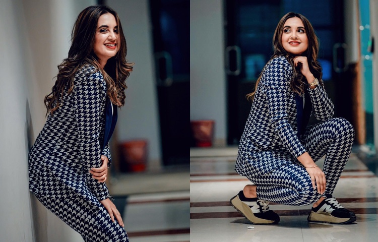 তার ফ্যাশন স্টেটমেন্ট, ছবি তোলার ধরন এমনকি ক্যাপশনেও ফুটে ওঠে এক ধরণের কাব্যময়তা। তানিয়া জানেন, প্রতিটি ছবি একটি গল্প বলে, আর সেই গল্পের মধ্যেই লুকিয়ে থাকে তার দর্শকদের সঙ্গে সংযোগের সূত্র।