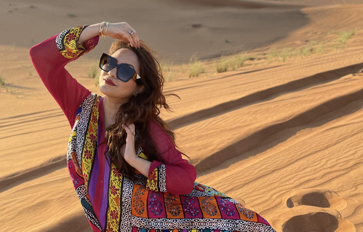 জন্মদিনে তারিনকে জানাই শুভেচ্ছা ও ভালোবাসা। অভিনয়ের আলোয় তিনি যেমন উজ্জ্বল থেকেছেন, আগামী দিনগুলোতেও তার শিল্পের দীপ্তি ছড়িয়ে পড়ুক নতুন প্রজন্মের অনুপ্রেরণায়।