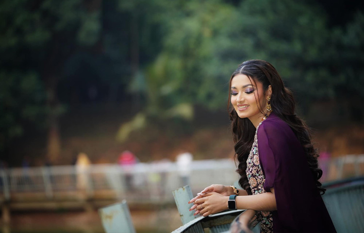 সিনেমার ট্রেলার বা টিজারে দেখা গেছে, ‘ইনসাফ’ শুধু একটি প্রেমের গল্প নয়, বরং এর মাঝে রয়েছে রহস্য, রাজনৈতিক টানাপড়েন এবং মনস্তাত্ত্বিক দ্বন্দ্বের চিত্র।