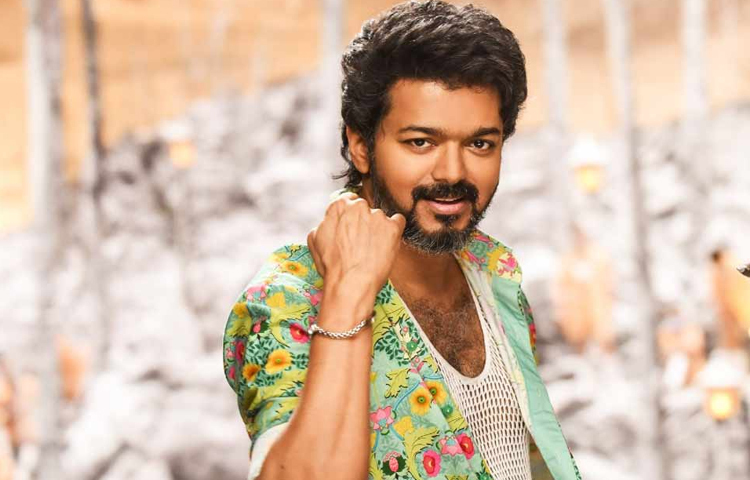 প্রধান চরিত্রে অভিনয় হিসেব করলে দুই দশক ধরে বড় পর্দায় অভিনয় করছেন বিজয়। নিজের ক্যারিয়ারে অসংখ্য ব্যবসা সফল সিনেমা উপহার দিয়েছেন এই তারকা। রজনীকান্তের পর বেশ লম্বা সময় ধরে দক্ষিণে নিজেকে একজন বিশ্বস্ত সুপারস্টার হিসেবে প্রতিষ্ঠিত করেছেন থালাপতি।