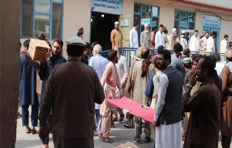 আফগানিস্তানের পূর্বাঞ্চলের নানগারহার ও কুনার প্রদেশে ভয়াবহ ভূমিকম্পে প্রাণ হারিয়েছেন অন্তত ৫০০ জন। এছাড়া আহত হয়েছে আরও প্রায় ১ হাজার মানুষ।