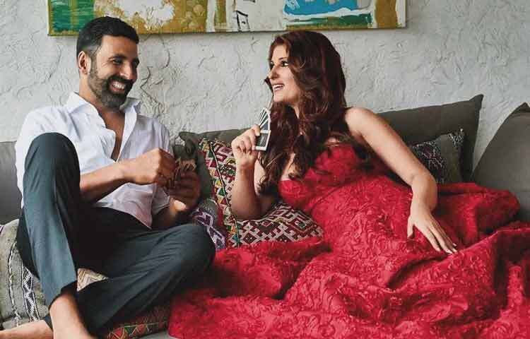 তারকা দম্পতি হিসেবেও টুইঙ্কেল খান্না ও অক্ষয় কুমারের সম্পর্ক বহু আলোচিত। কিন্তু এখানেও তিনি নিজস্ব অবস্থান বজায় রেখেছেন। সংসার, সন্তান ও পেশাজীবন এই তিনের ভারসাম্য নিয়ে তিনি কথা বলেন বাস্তবতার আলোকে। নিখুঁত হওয়ার ভান নেই; আছে শেখার ও এগিয়ে যাওয়ার গল্প।