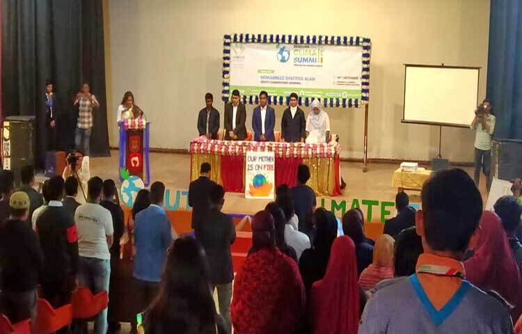 বরগুনায় দিনব্যাপী ইয়থ ক্লাইমেট সামিট অনুষ্ঠিত হয়েছে। ছবি: নুরুল আহাদ অনিক