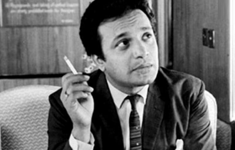 উত্তম কুমার প্রমাণ করেছিলেন, নায়ক হওয়া মানে শুধু রূপালী পর্দায় অভিনয় করা নয়; দর্শকের মনে স্থায়ী আসন করে নেওয়াই আসল কৃতিত্ব।