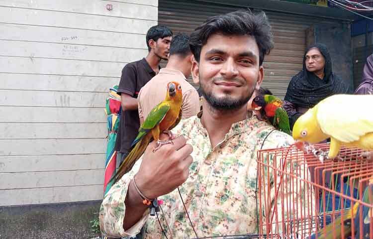 ‎শুভ মনে করেন, ‘পাখির ব্যবসায় সফল হতে হলে সবচেয়ে গুরুত্বপূর্ণ বিষয় হলো যত্ন ও ভালোবাসা। পাখি শুধু পণ্য নয়, তারা জীবন্ত প্রাণী। তাদের ঠিকমতো খাবার, পরিষ্কার পরিবেশ ও চিকিৎসা নিশ্চিত না করলে এই ব্যবসা টিকবে না।’