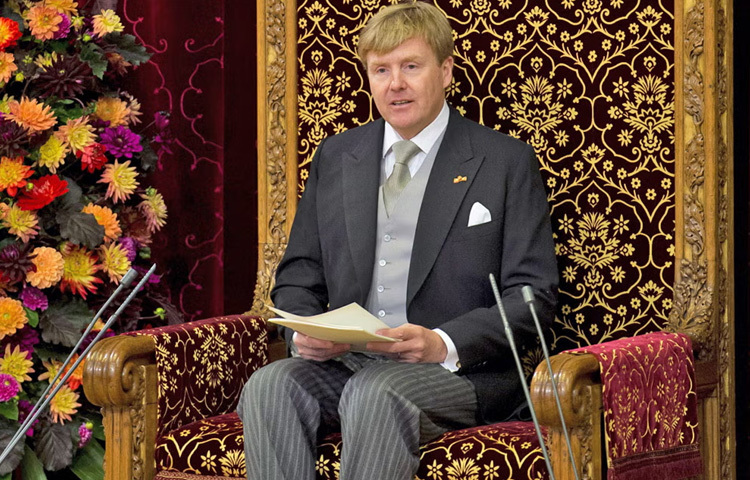 ডাচ রাজা উইলেম-আলেকজান্ডারের জন্মদিন আজ। ১৯৬৭ সালের এই দিনে নেদারল্যান্ডসের উত্রেখটে জন্ম তার। মানবিক এই রাজার পুরো নাম উইলেম-আলেকজান্ডার ক্লাউস জর্জ ফার্দিনান্দ।