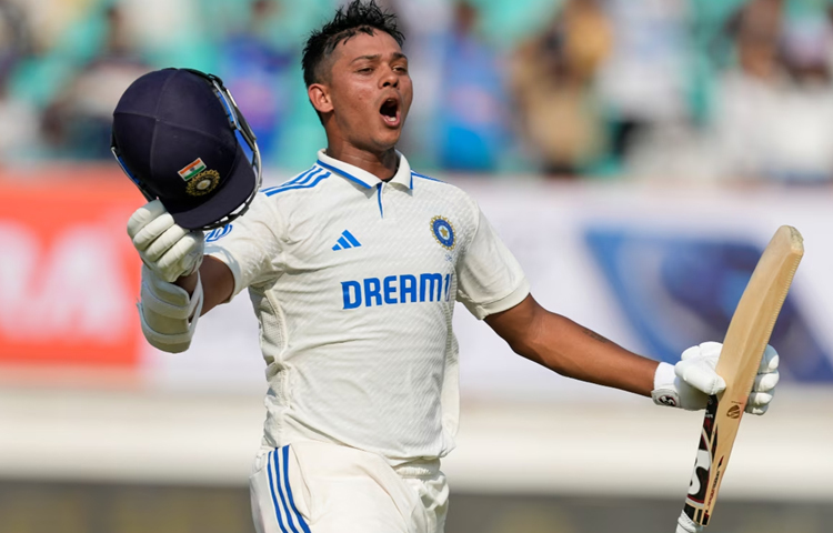 টেস্ট ক্রিকেটে ব্যাক টু ব্যাক ডাবল-সেঞ্চুরি হাঁকিয়ে আইসিসির ফেব্রুয়ারি মাসের সেরা ক্রিকেটার নির্বাচিত হয়েছেন ভারতীয় তরুণ ব্যাটার যসস্বি জয়সওয়াল। ছবি: সংগৃহীত