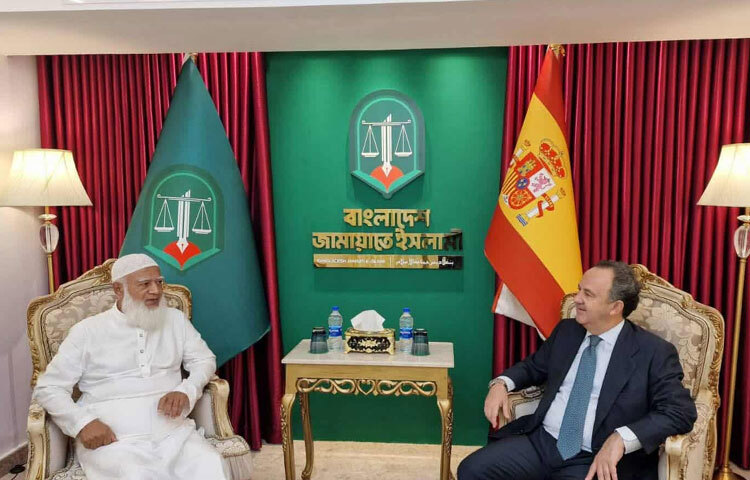 বাংলাদেশ জামায়াতে ইসলামীর লোগো পরিবর্তন করা হচ্ছে। আগামী কয়েকদিনের মধ্যে আনুষ্ঠানিকভাবে প্রকাশ করা হতে পারে দলের নতুন লোগো। ছবি: রায়হান আহমেদ