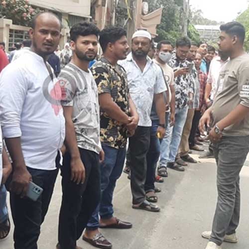 আদালতপাড়ায় সম্রাটের অপেক্ষায় হাজারো নেতাকর্মী