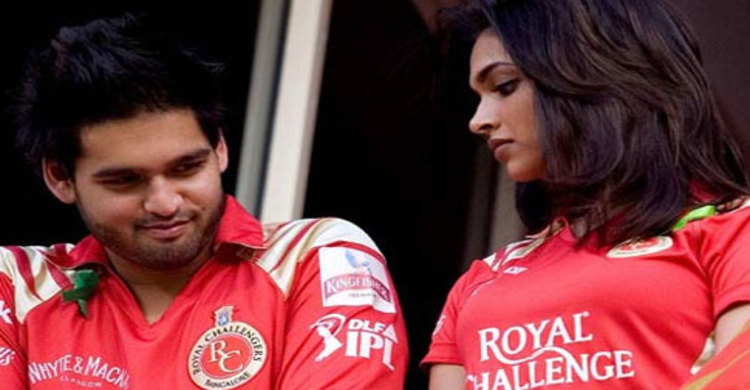 দীপিকার পাশে এখনও সিদ্ধার্থ