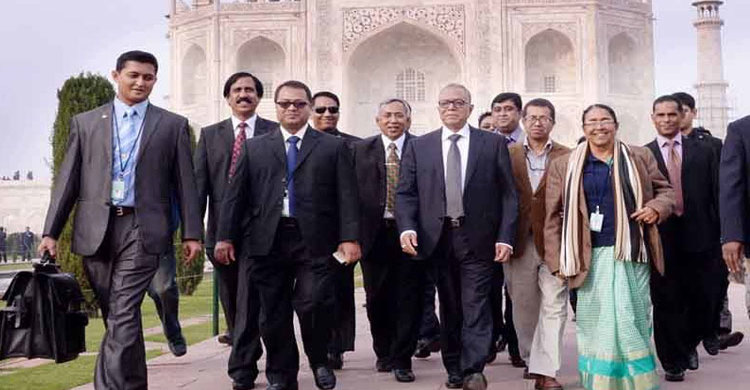 আগ্রায় রাষ্ট্রপতি আবদুল হামিদ