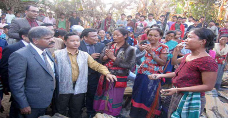 পাহাড়ে তৃতীয় কোনো শক্তি কাজ করছে : ড. মিজানুর রহমান