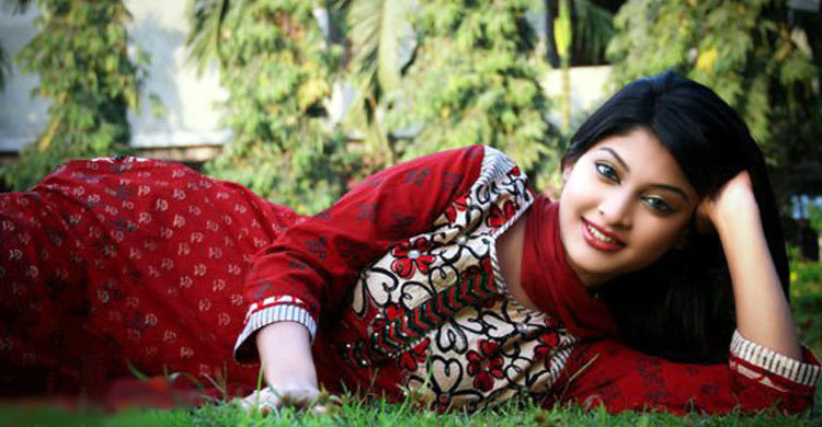 মা হচ্ছেন সারিকা