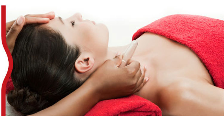 ঘরে বসেই ফেসিয়াল