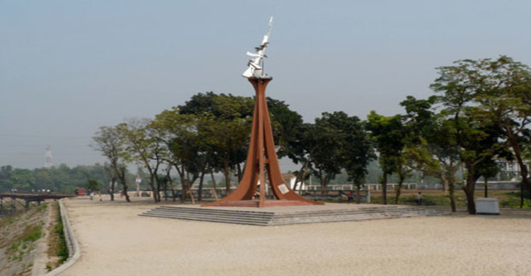 ৩ ডিসেম্বর হানাদার মুক্ত হয় ঠাকুরগাঁও