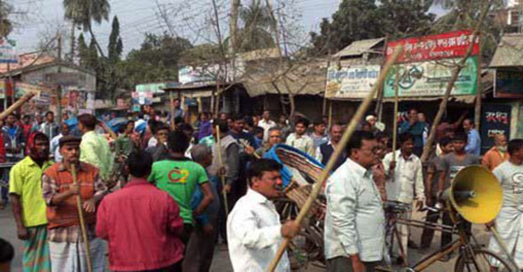 ফুলবাড়ীতে এশিয়া এনার্জির অফিস ভাঙচুর