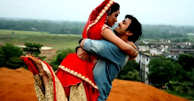 আসছে ছুয়ে দিলে মনের অ্যালবাম