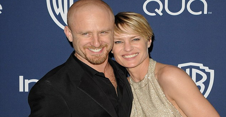 বাগদান ভাঙলেন রবিন-বেন ফস্টার