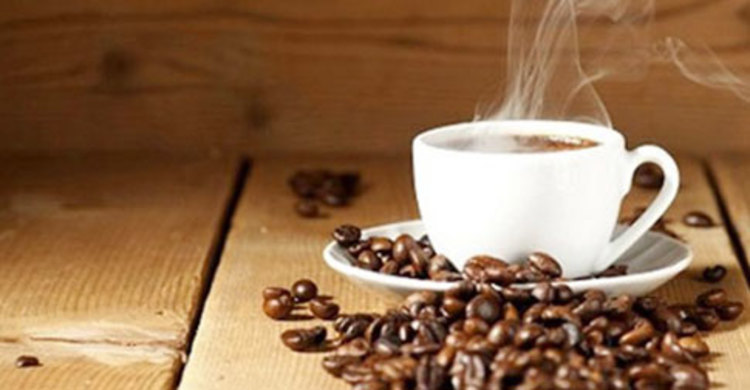 অ্যালজাইমারের ঝুঁকি কমায় কফি