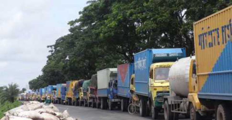 শিমুলিয়া-কাওড়াকান্দিতে দীর্ঘ যানজট