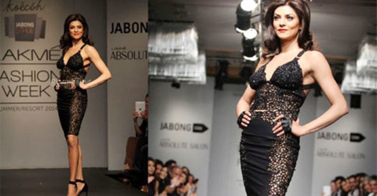 র‍্যাম্প মাতালেন বিশ্বসুন্দরী সুস্মিতা