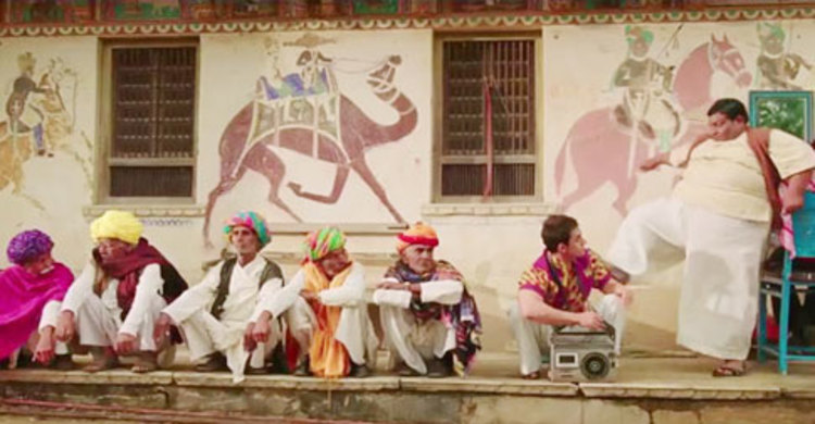 পিকের হাসির দৃশ্যের মেকিং (ভিডিও)