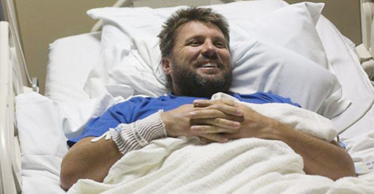 Selfi with snake costs being hospitalized!