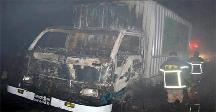 PRAN’s covered van torched in Comilla