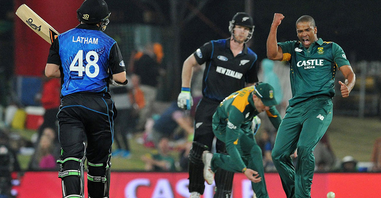 South Africa beats New Zealand by 20 runs