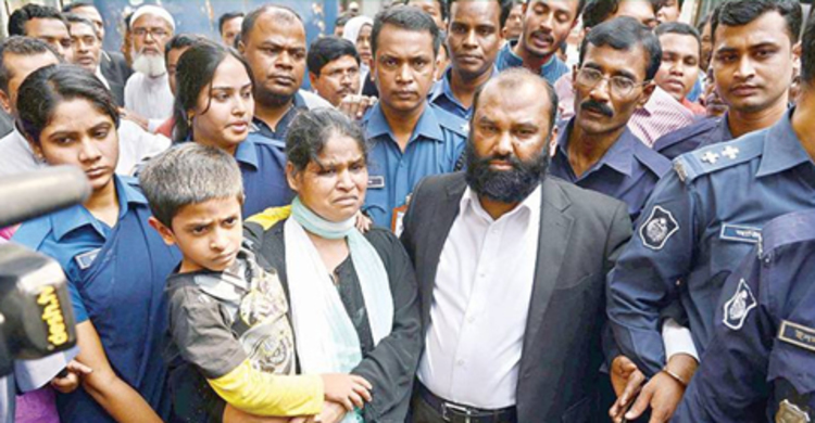 13 indicted in Tazreen factory fire case