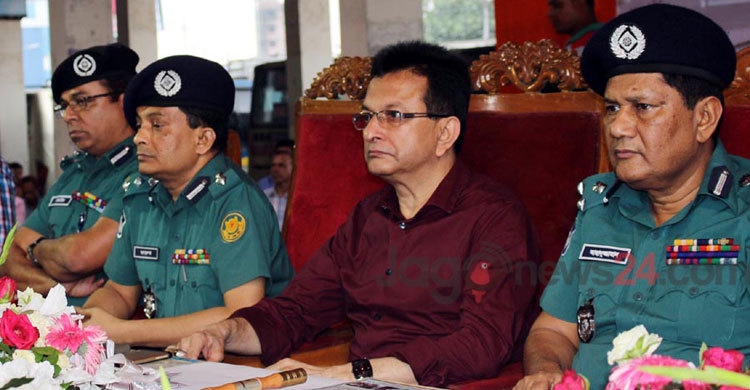 মামলার পাশাপাশি এবার স্পেশাল ট্রিটমেন্ট 