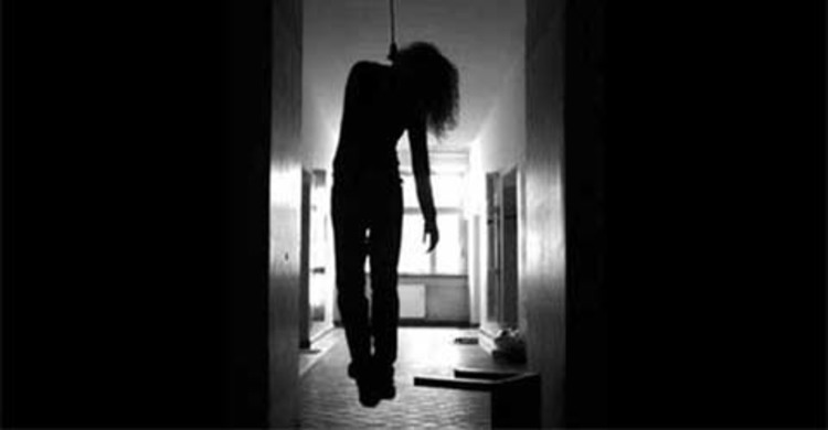 প্রধান শিক্ষকের কুপ্রস্তাবে ছাত্রীর আত্মহত্যা