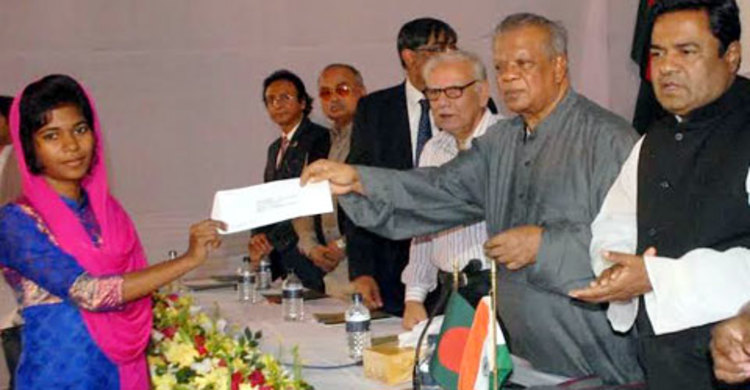 বাংলাদেশের অকৃতিম বন্ধু ভারত : শিল্পমন্ত্রী