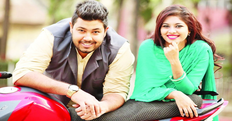 প্রথম প্লেব্যাকে প্রতীক-লুইপা