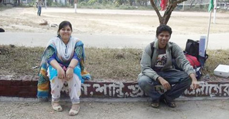 ‘রোবট দম্পতি’ রাকিব-খুশবু