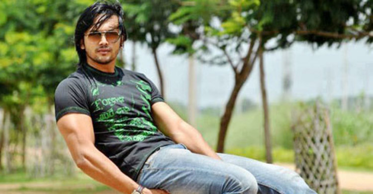 বিয়ে করেছেন আরেফিন শুভ!