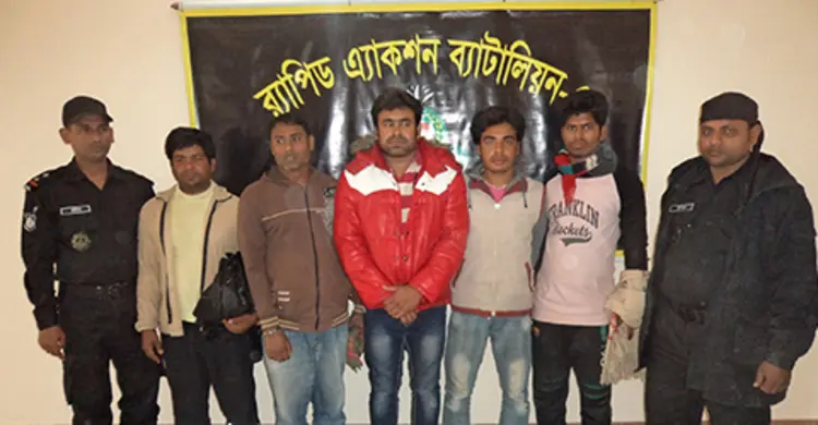 রাজশাহীতে পৌর বিএনপির নেতাসহ গ্রেফতার ৫