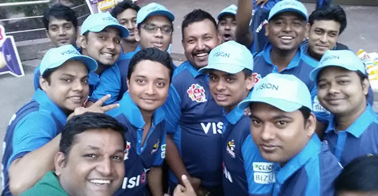 করপোরেট টুর্নামেন্টে আরএফএল লিজেন্ডসের পরাজয় 