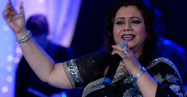 গানে গানে ৫০ পূর্ণ করলেন রুনা লায়লা